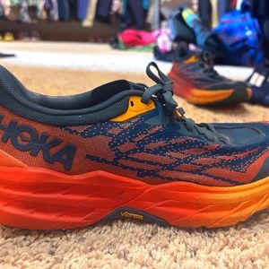 Hoka speed goat 5s running shoes Women’s size 8.5